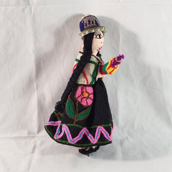Peruvian Andean Handmade Doll Folk Art Embroidery Dress Mother with Baby 14 in - Picture 10 of 13